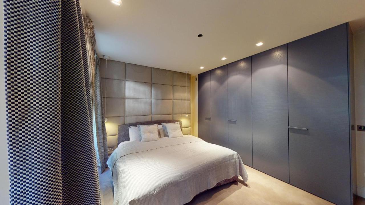 Four-Bedroom Luxury Apartment